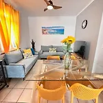 Seaview House-quiet, 7 Mins To Town, Stunning View *