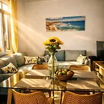 Seaview House-quiet, 7 Mins To Town, Stunning View 別荘