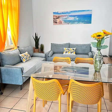 Family Home, Private Terrace, Stunning Ocean View *