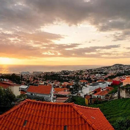 Ferienhaus Family Home, Private Terrace, Stunning Ocean View *
