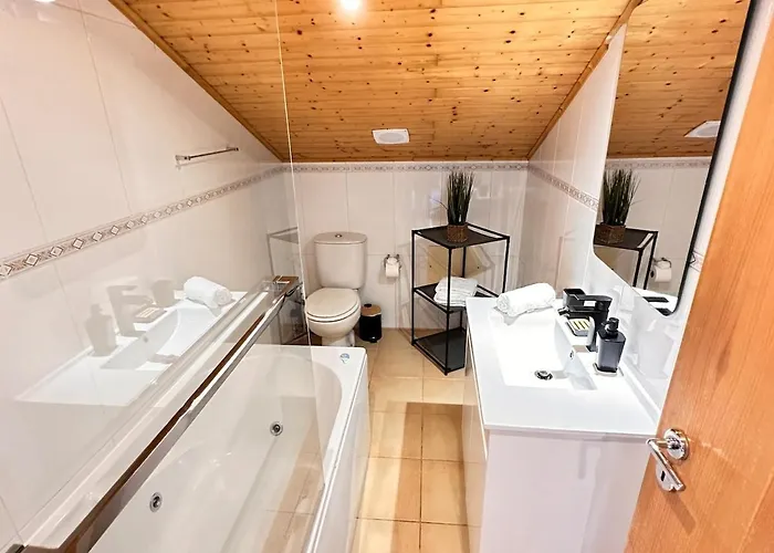 Seaview House-quiet, 7 Mins To Town, Stunning View Hébergement de vacances *